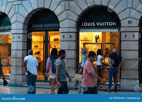 louis vuitton verona stivali|Find Louis Vuitton Stores in Italy .